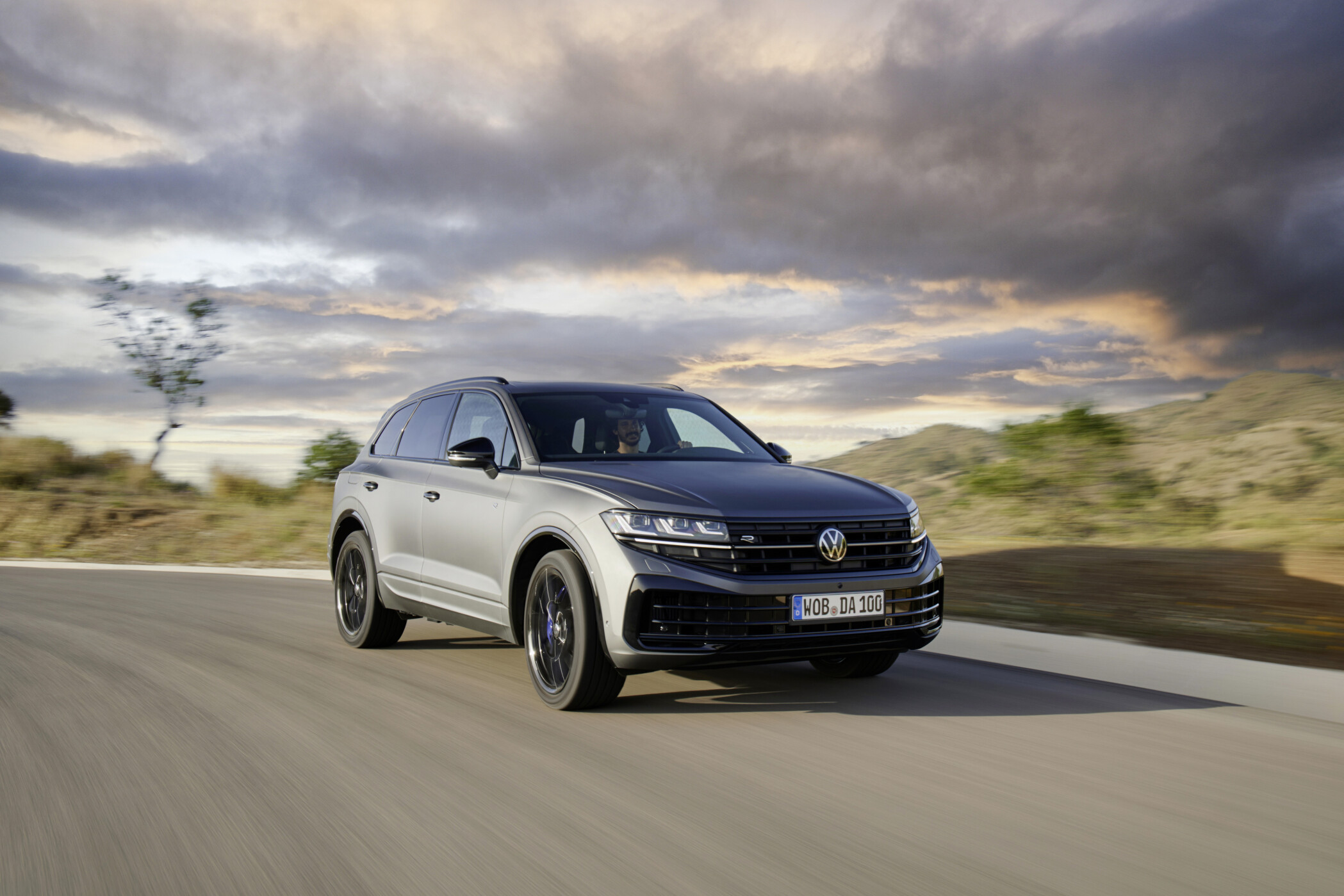 Performant, innovant et agile : le nouveau Touareg eHybrid est disponible à  la commande - Volkswagen